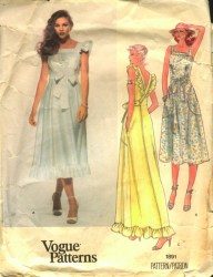 1891 VOGUE 70S BACK WRAP SLEEVELESS  TIED APRON DRESS LENGTHS PATTERN 8